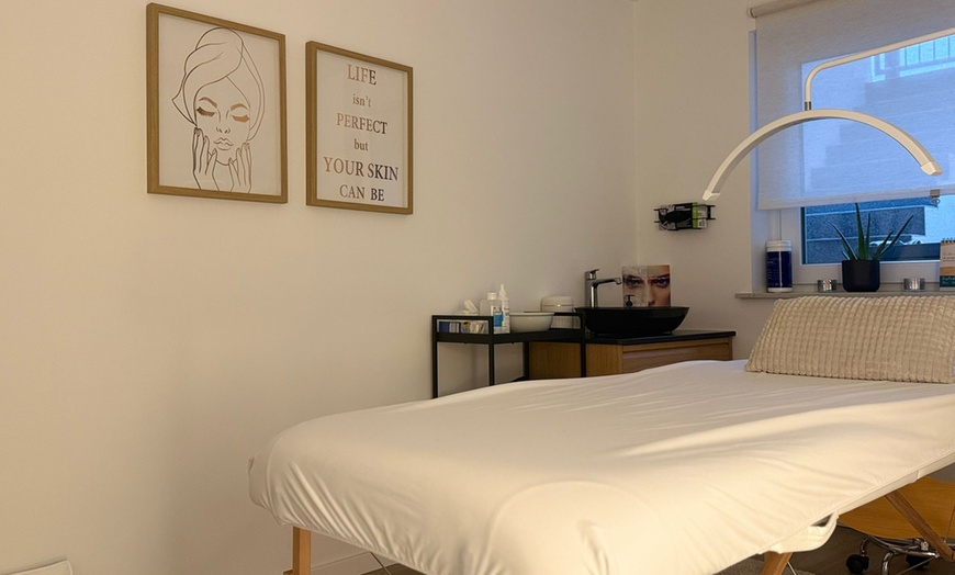 Image 5: 30 Min. Pure Skin - Gesichtsbehandlung für 1 Person