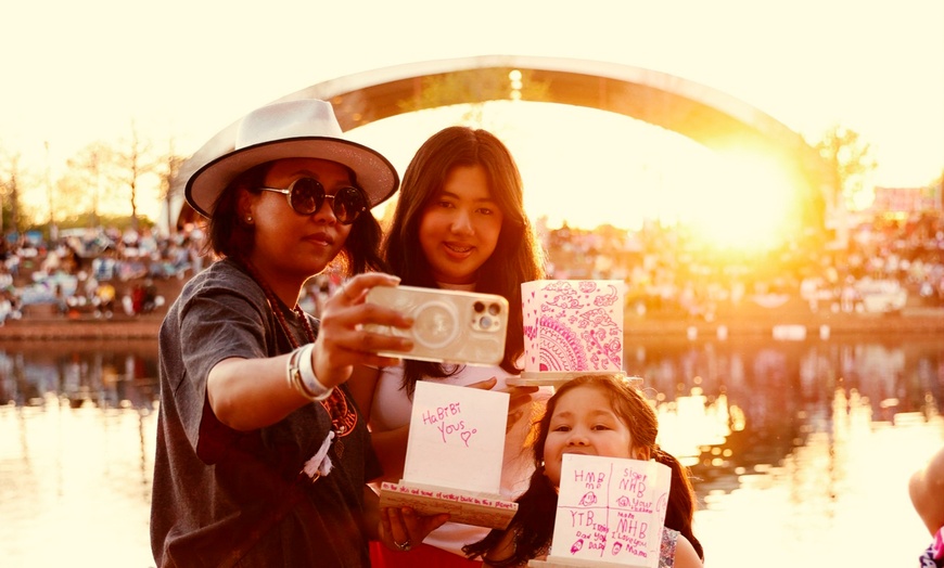 Image 6: Water Lantern Festival Admission for 1 - 4 People on August 9, 2025