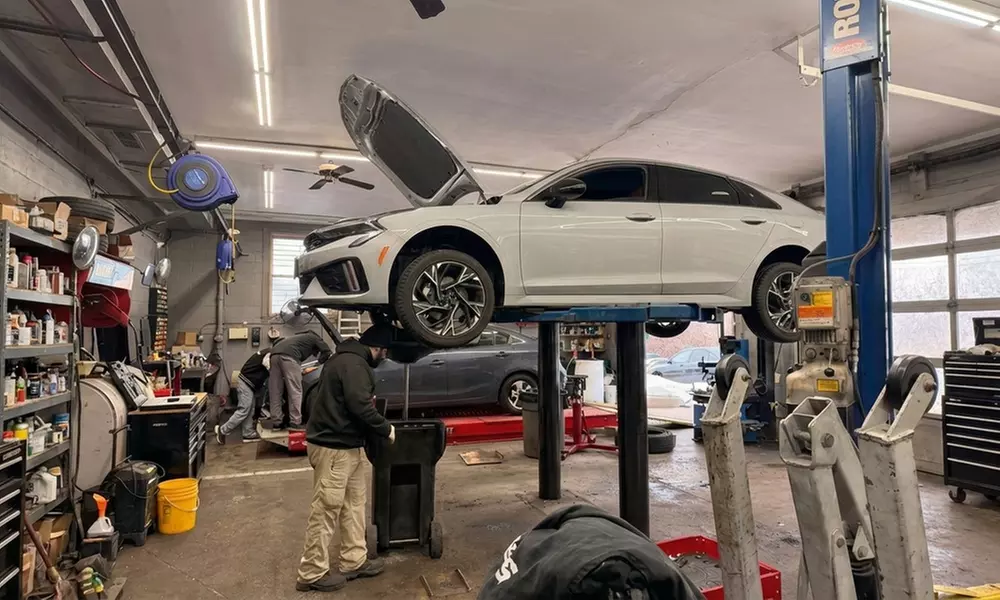 Full Synthetic or Conventional Oil Change for Better Engine Care(Up To 29% Off) - Image 4