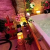Image 4: Évasion bien-être : spa privatif avec bain à remous & options détente