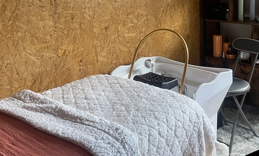 Image 2: Prenez soin de votre cuir chevelu avec un rituel Head Spa