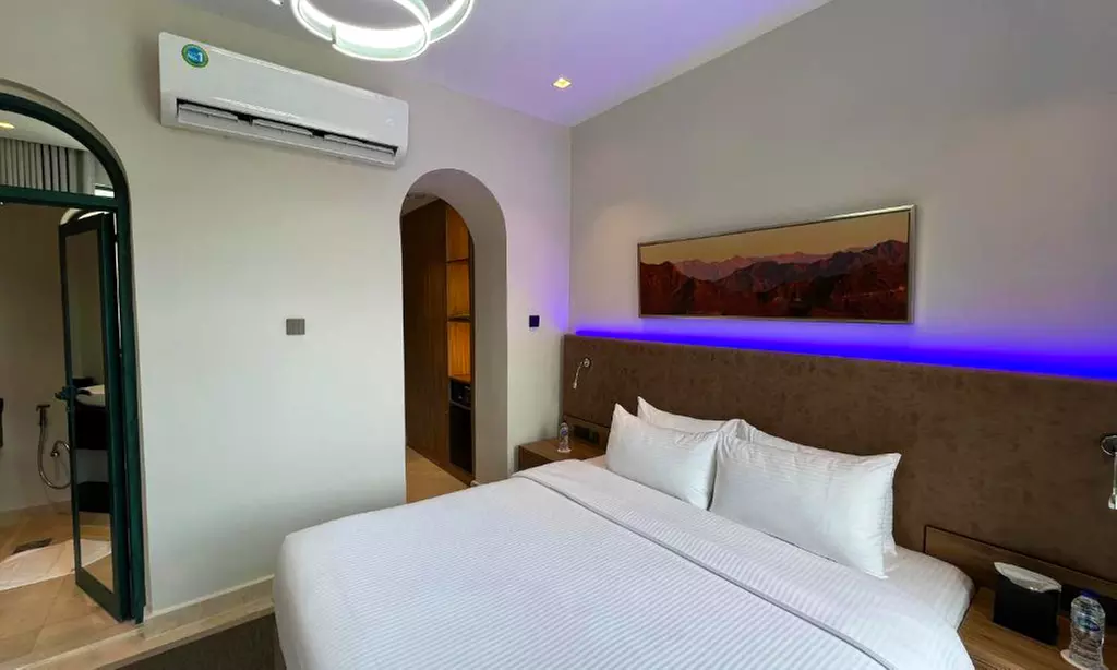 5* Fujairah: One Night Stay with Breakfast