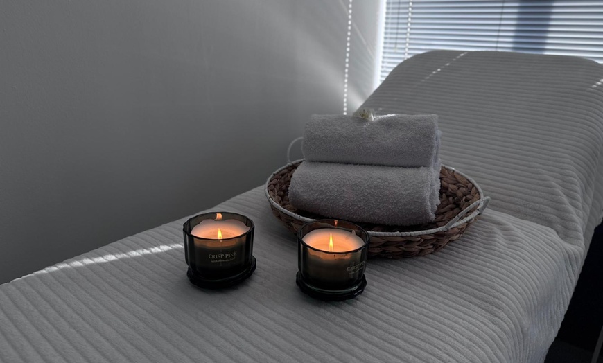 Image 5: Totale ontspanning: Zweedse, rug- of bamboemassage (alleen vrouwen)