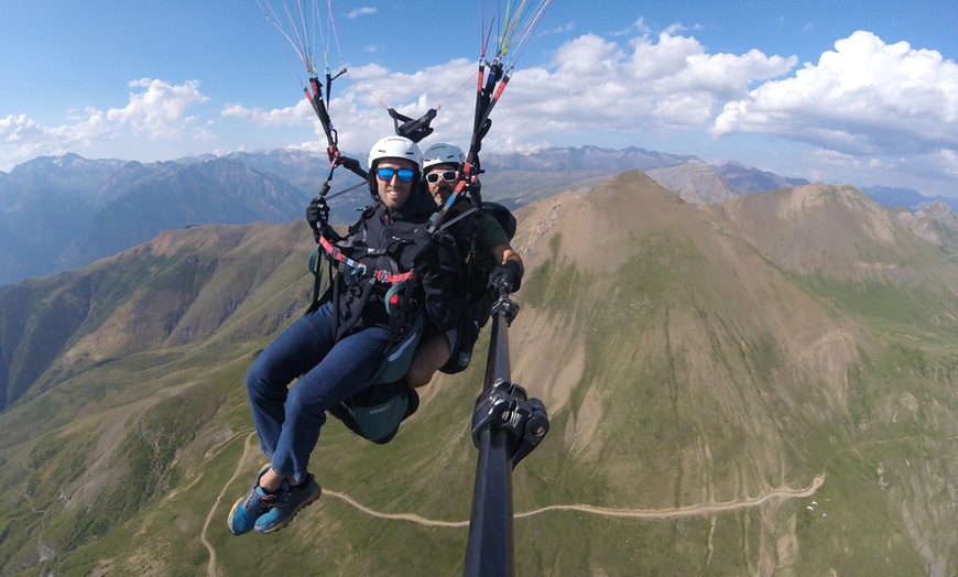 Image 5: Vuelo en parapente biplaza con instructor titulado para 1 persona 
