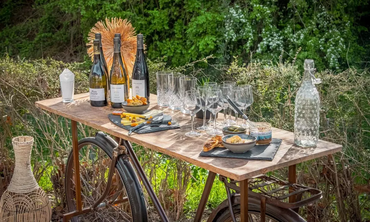 Angers Sud : chambre standard ou supérieure, option pdj et planche