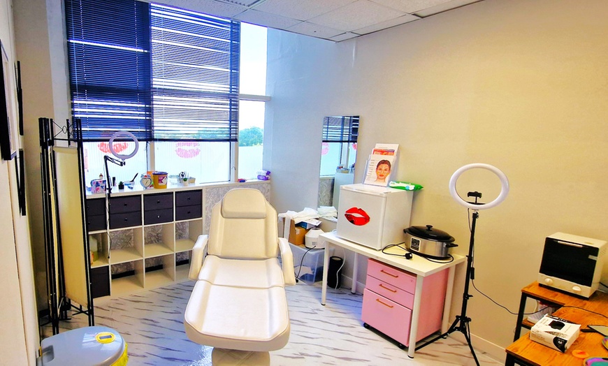 Image 2: Unlock Beautifully Radiant Skin - Hydrofacial & LED