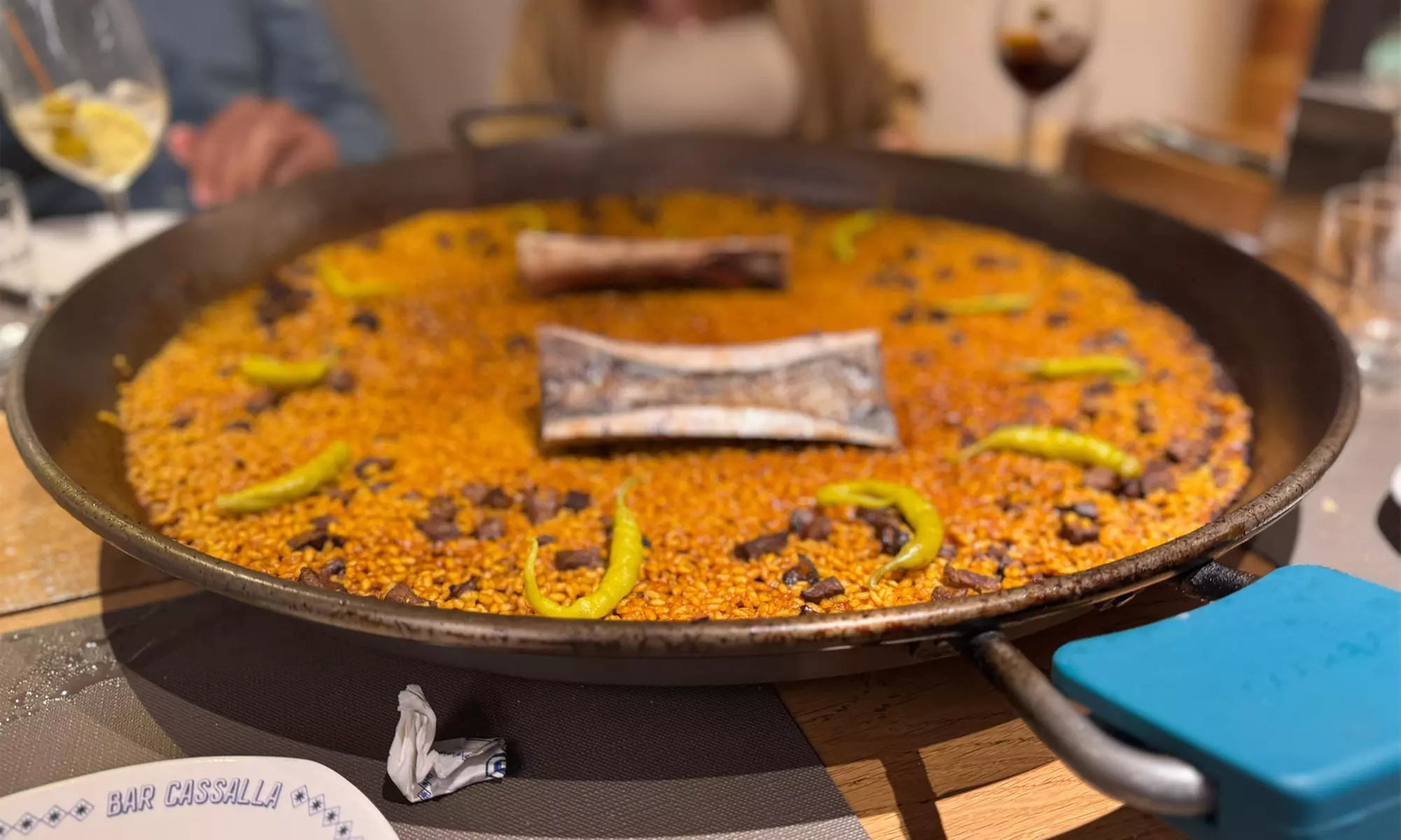 Relájate con acceso a spa, gimnasio y opciones de masaje y comida