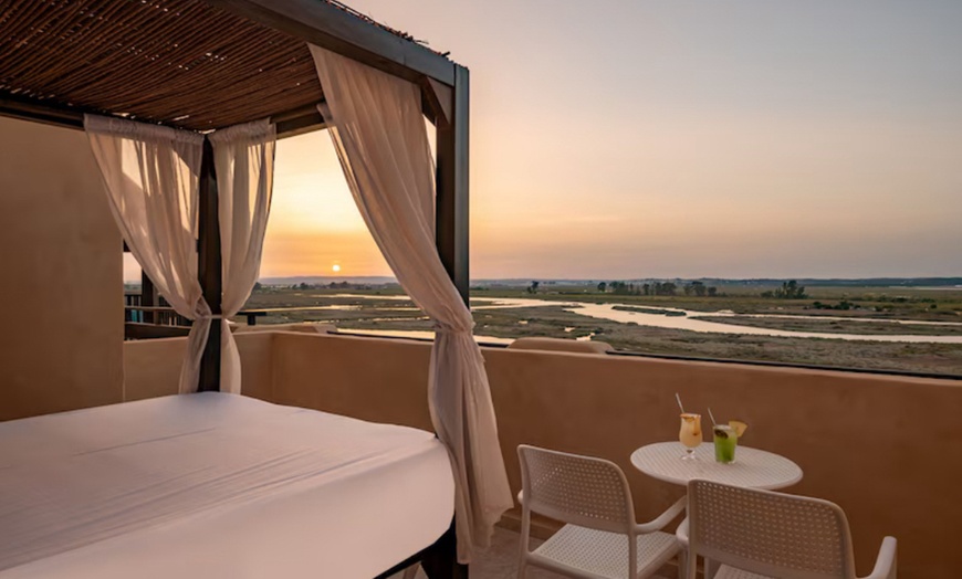 Image 6: Experiencia termal para 2 con acceso a spa y degustación de vino