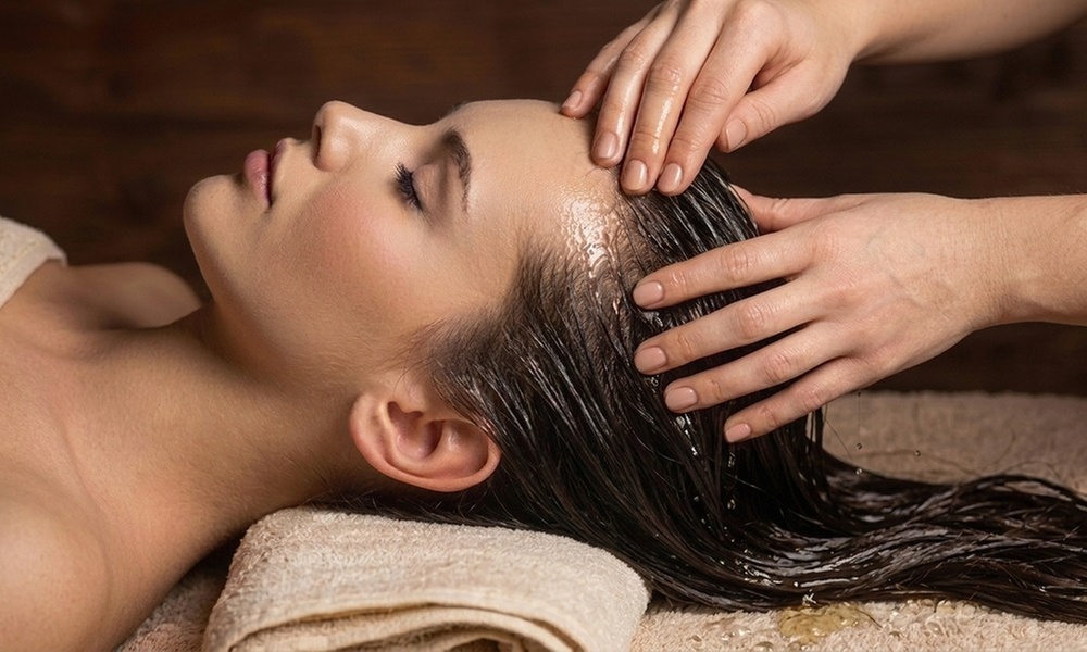 60 or 90-Min Oil Scalp Massage with Aromatherapy and Hand Massage
