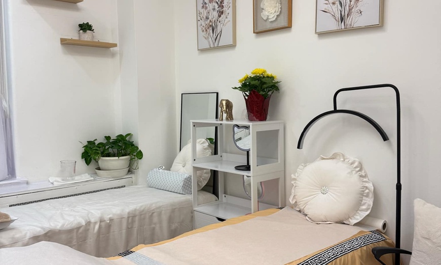 Image 3: Up to 56% Off on Spa / Salon Beauty Treatments at GIA Sweet Beauty