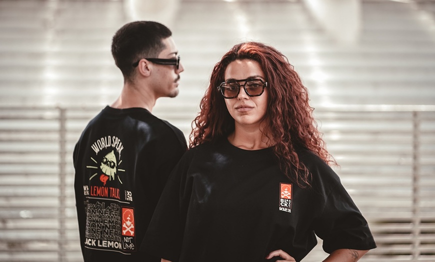 Image 4: Sesión de fotos exterior individual o en pareja con 10 fotos retocadas