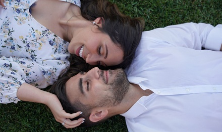 30 Minute Seasonal Outdoor Photography Session with Photo Package - Makaila Drew Photography