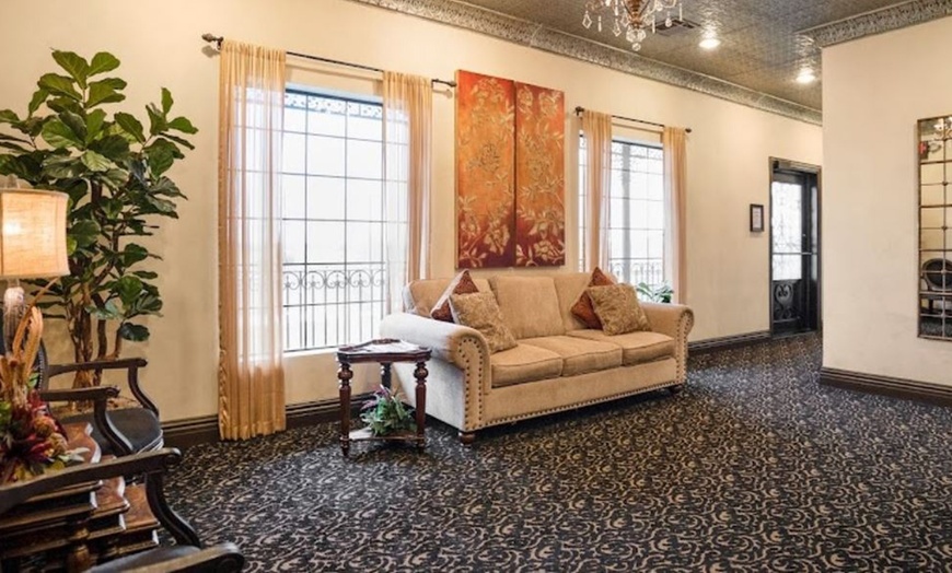 Image 3: Relax with 60 or 90-Minute Swedish or Deep Tissue Massages