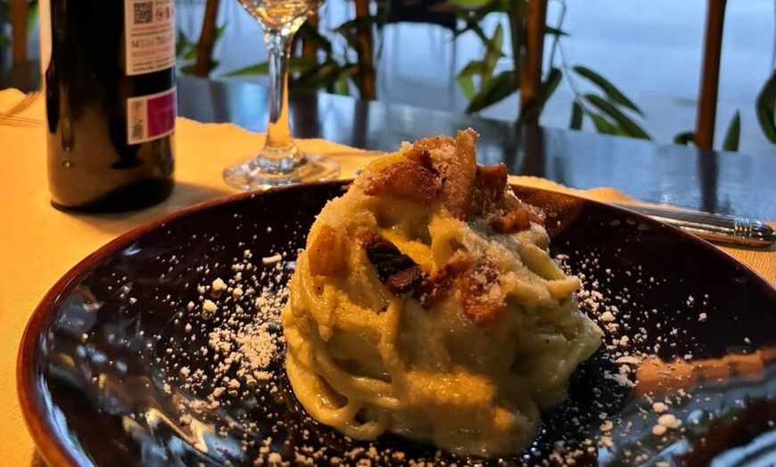 Image 10: Menú mediterráneo para 2 o 4 con opción a chuletón y botella de vino