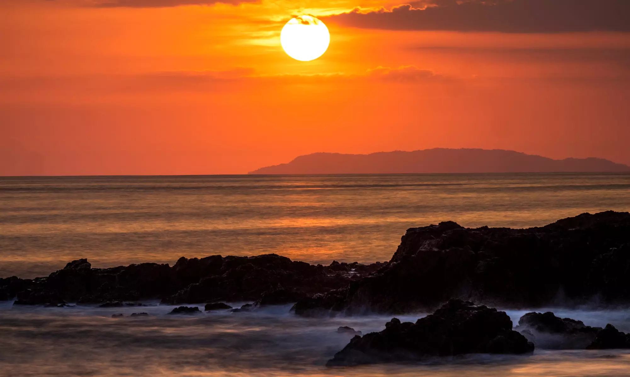 ✈ 6-Night Volcano & Beach Vacation w/ Air & Car from Travel by Jen