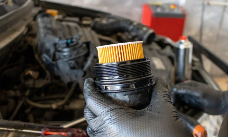Image 8: Hasta 50% de dto. en Automóviles - Cambio de aceite en Bali Garaje