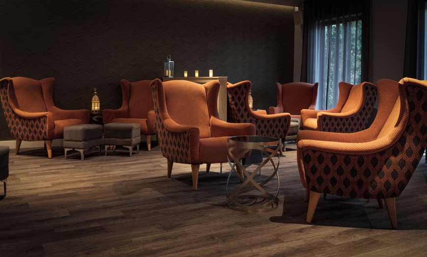 Image 6: Oxfordshire: Spa Stay with Breakfast, Dining Credit and Late Check out