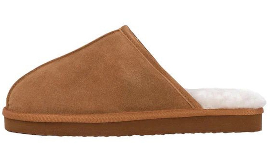 Image 6: Redfoot Men's Sheepskin Mule Slippers