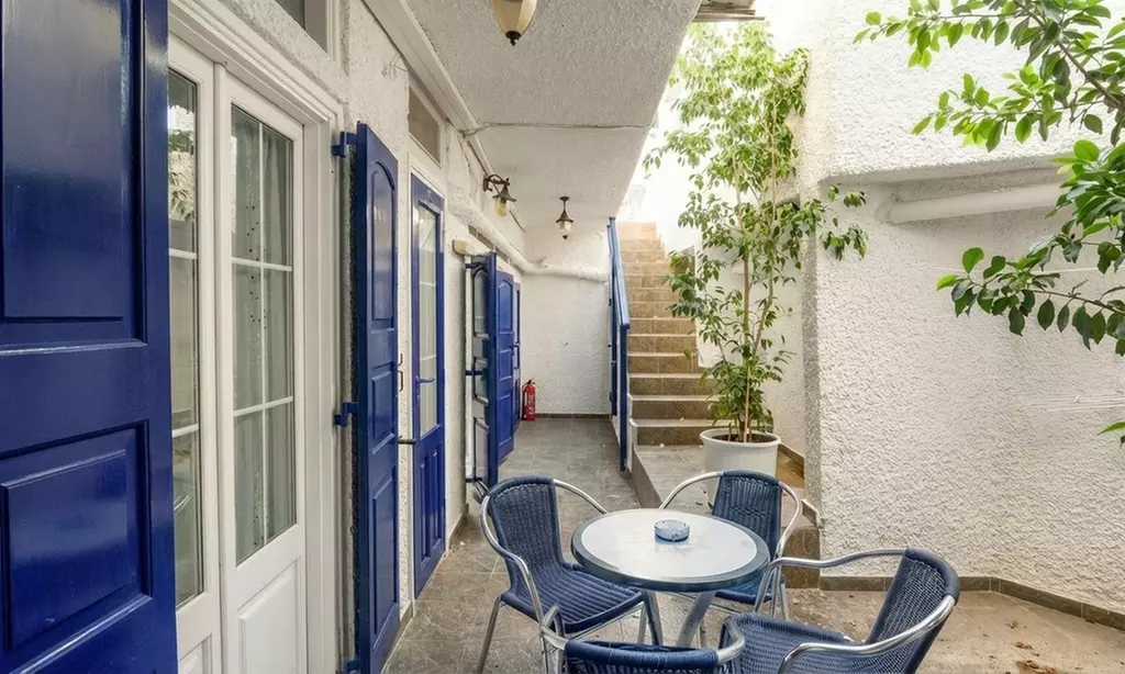 ✈ Santorini, Estate 2026: Volo diretto più 7 notti in hotel