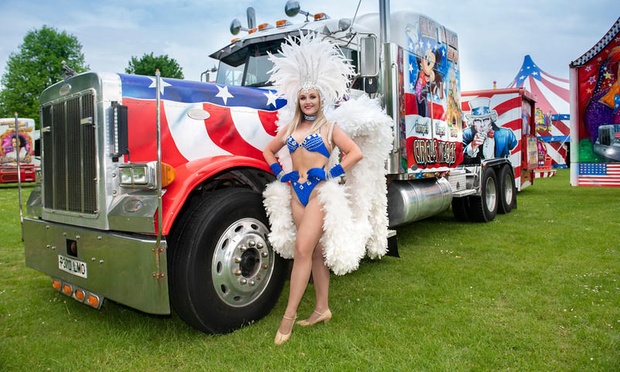 Circus Vegas Performance