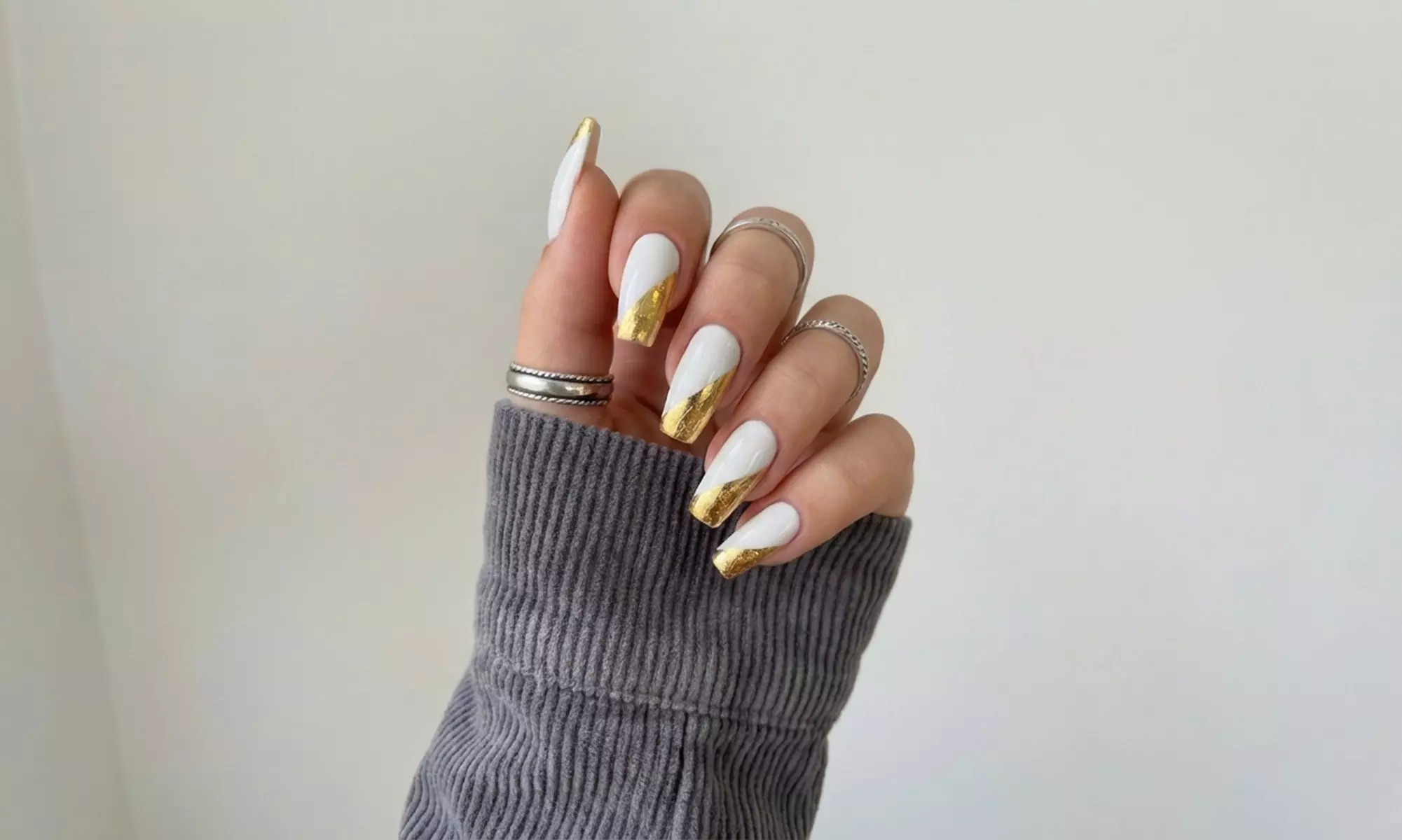 Manicura y/o pedicura con opción a puesta de uñas con gel o acrílico