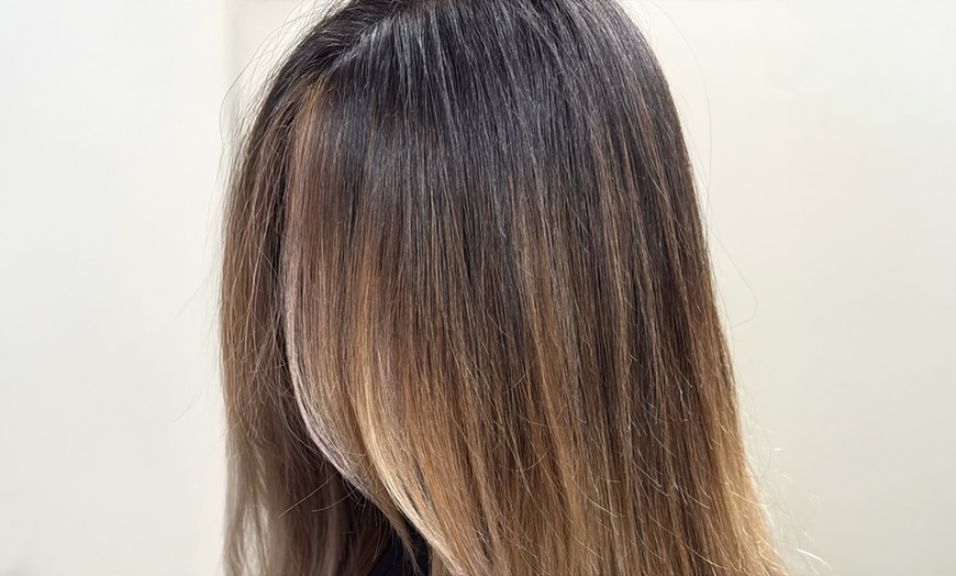 Image 4: Experience Custom Lived-In Color/Refresh and Gloss, Signature Blowout!