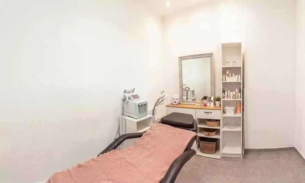 Experience a PRP Facial Treatment for Full Face w/w/o Neck