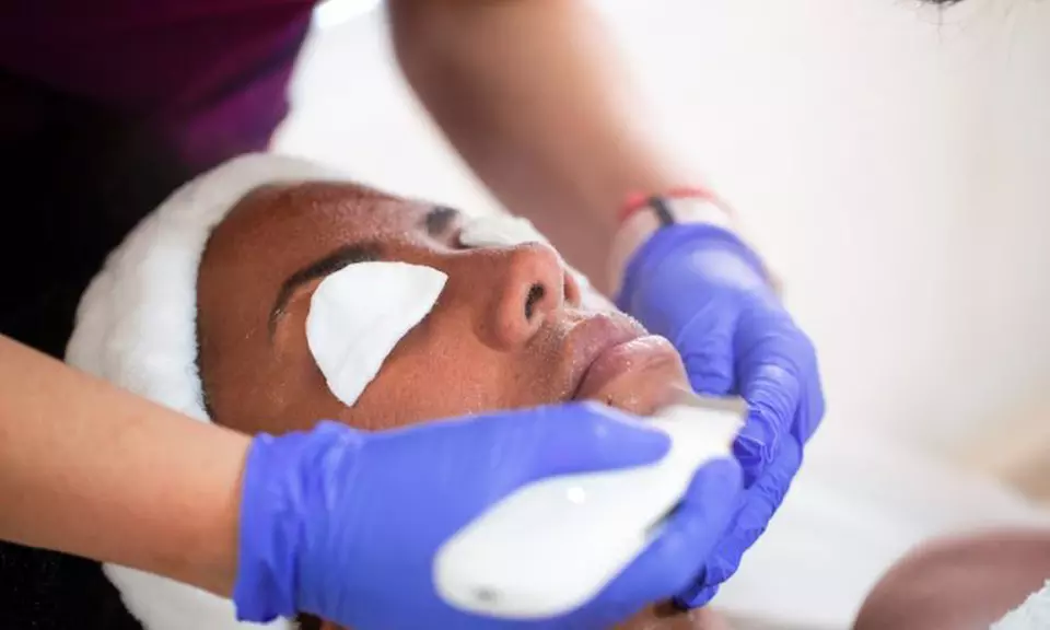 3, 6 o 9 sesiones de tratamiento facial a elegir en The Look Madrid