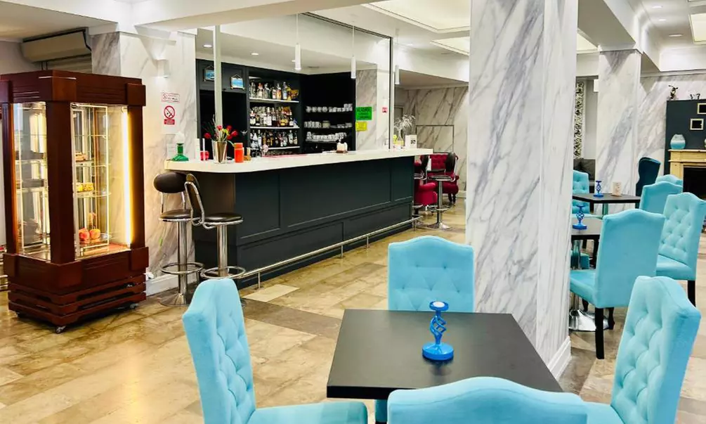 Świnoujście: pokój dla 2 lub 3 osób z wyżywieniem HB i basenem