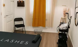 8 séances de soin du visage par luminothérapie avec Leosbrillant Company, 63% de remise
