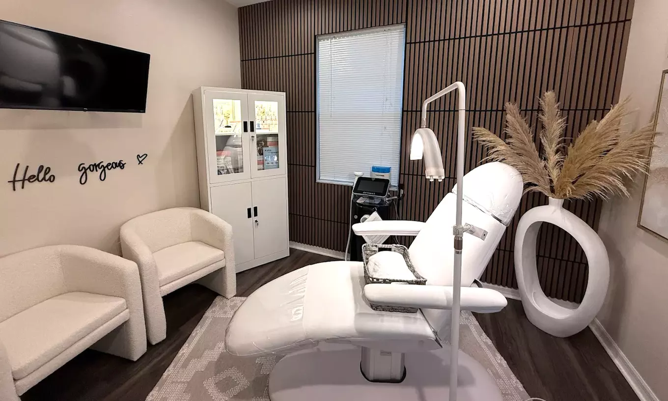 6 Laser Hair Removal Sessions on One Small / Medium Area
