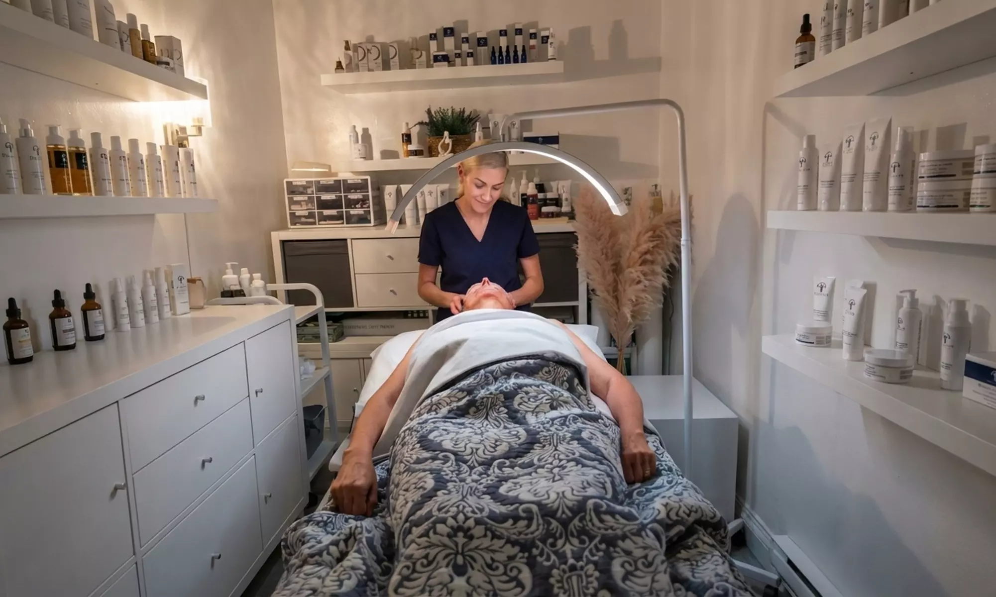 Lifting Facial with Buccal Massage for Radiant Skin