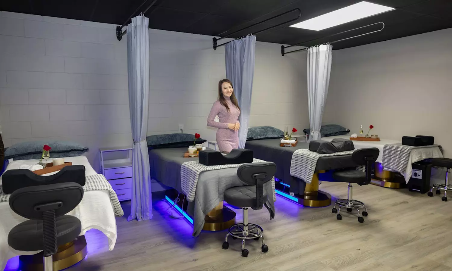 Full Set Classic LED Lashes Or Natural Eyelash Extensions w/Cat & More