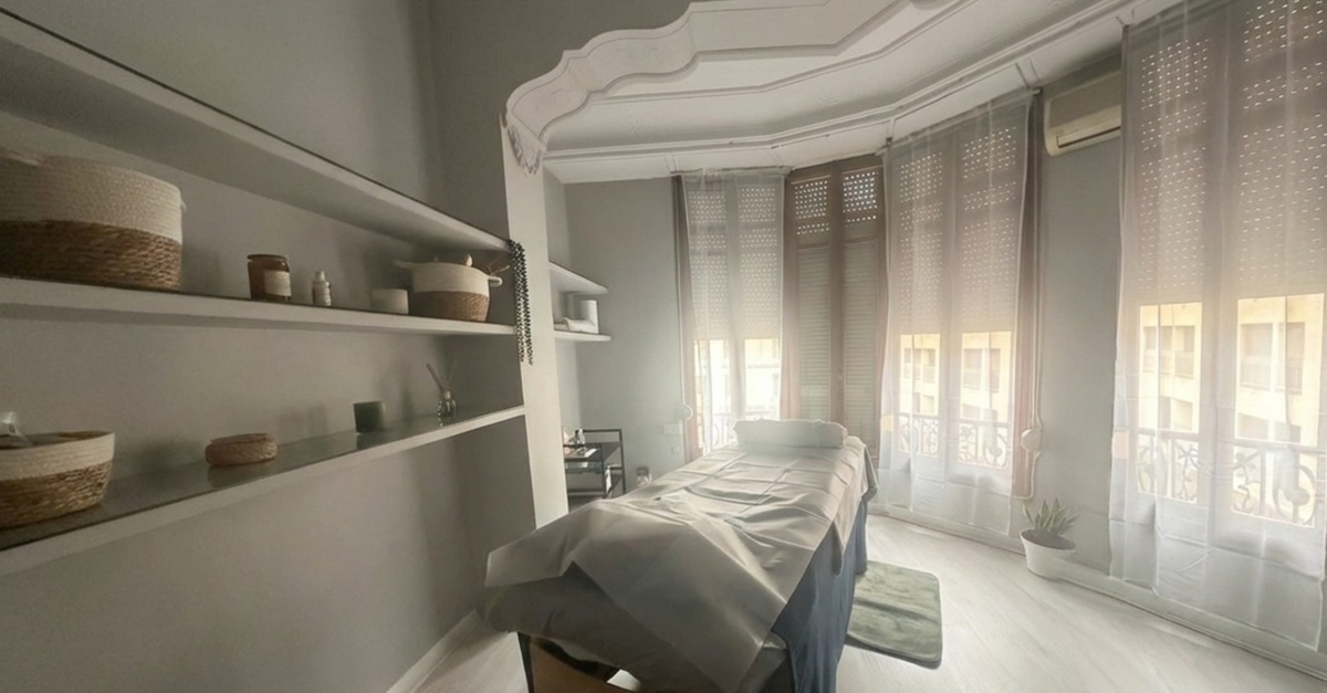 Masaje relajante con aromaterapia en Valencia