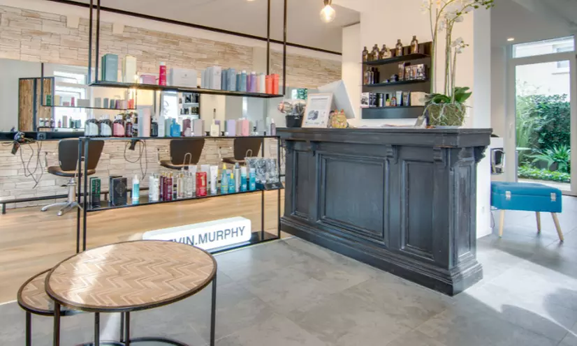 Jusqu'à 57% de remise sur Packages de soins beauté chez Salon Estaz