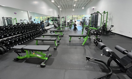 Day Pass For 1 Person - Titan Gym San Antonio, Texas