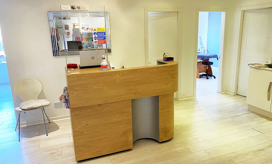 Image 4: Target Pain & Move Freely Again - Expert Massage