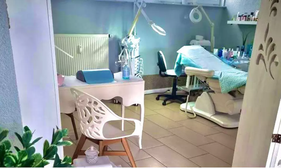 Permanent Make-up für Lidstrich oder Lippen inkl. Nachbehandlung