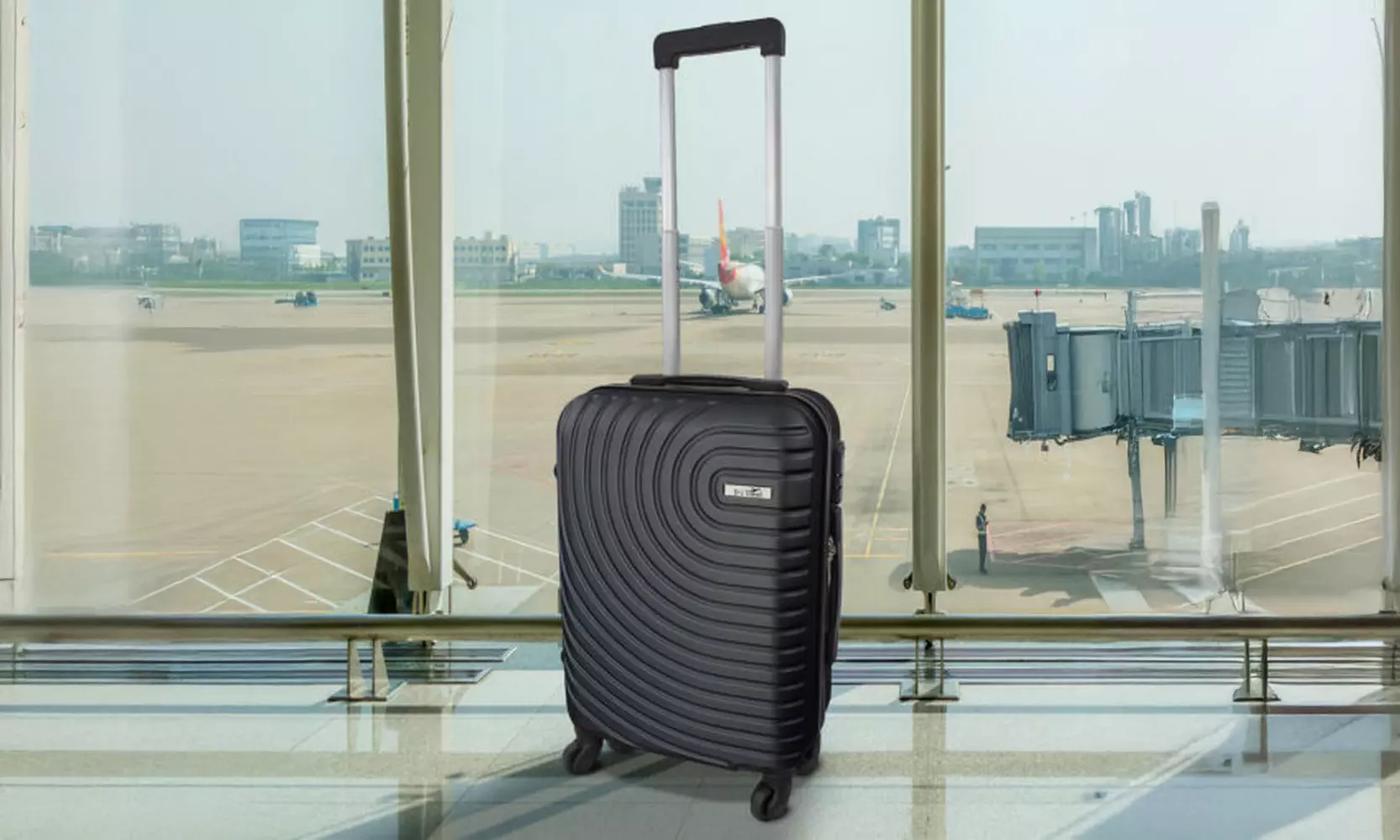 18'' Cabin Suitcase - ABS Hard Shell, Spinner Wheels, Lock