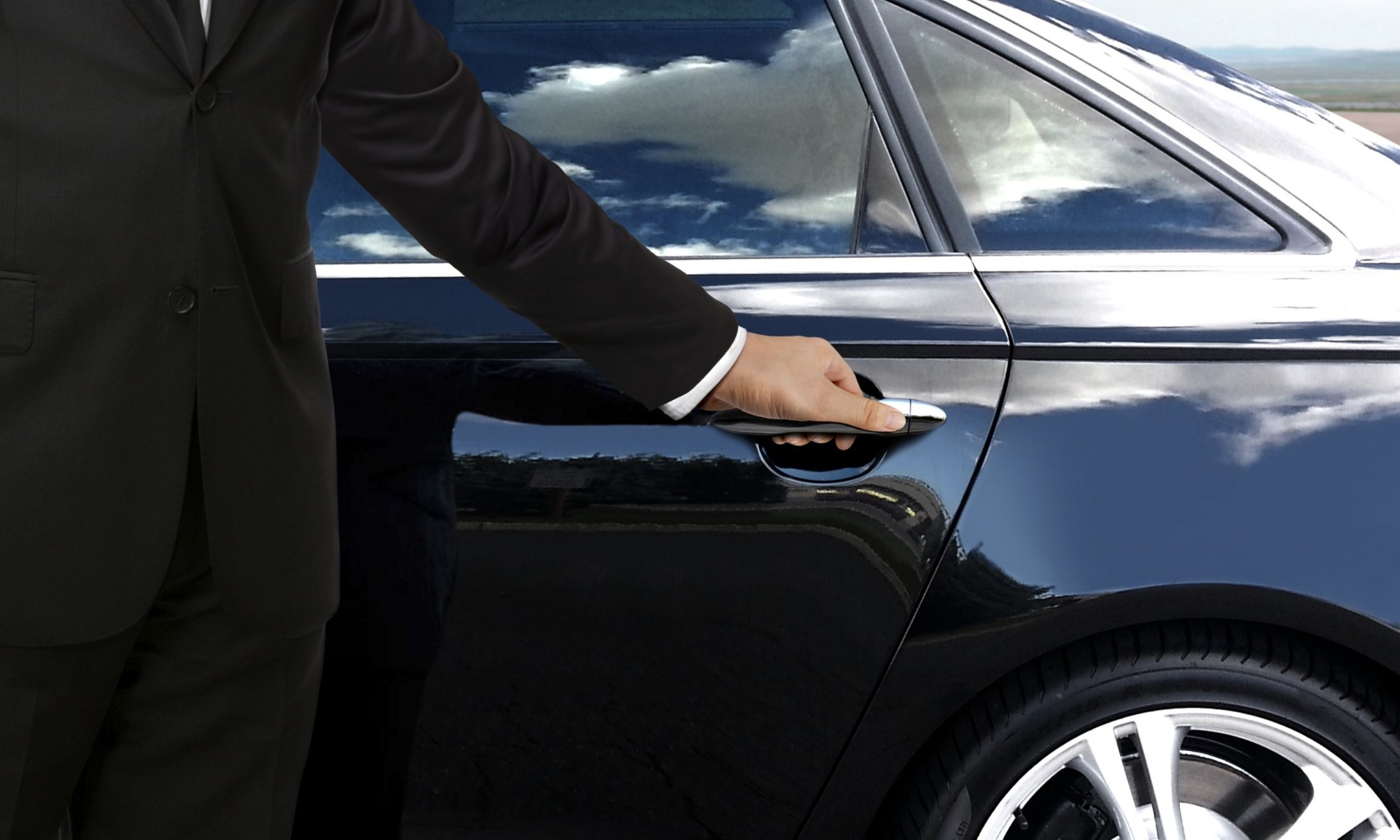 One/Round Trip To/From O'Hare Airport - Luxury SUV - Up To 6 People