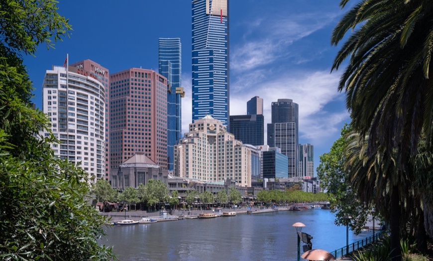 Image 4: Feel Renewed w/ a 60-Min Harmony Massage with Gift & Full Spa Access 