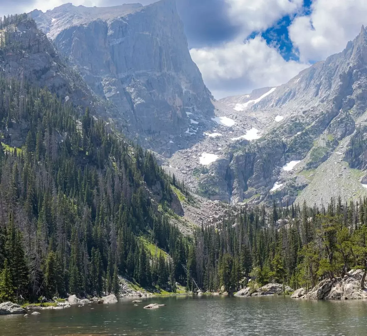 ✈ Colorado Springs Road Trip: 5 Days with Air, Car & Stay from Worldee