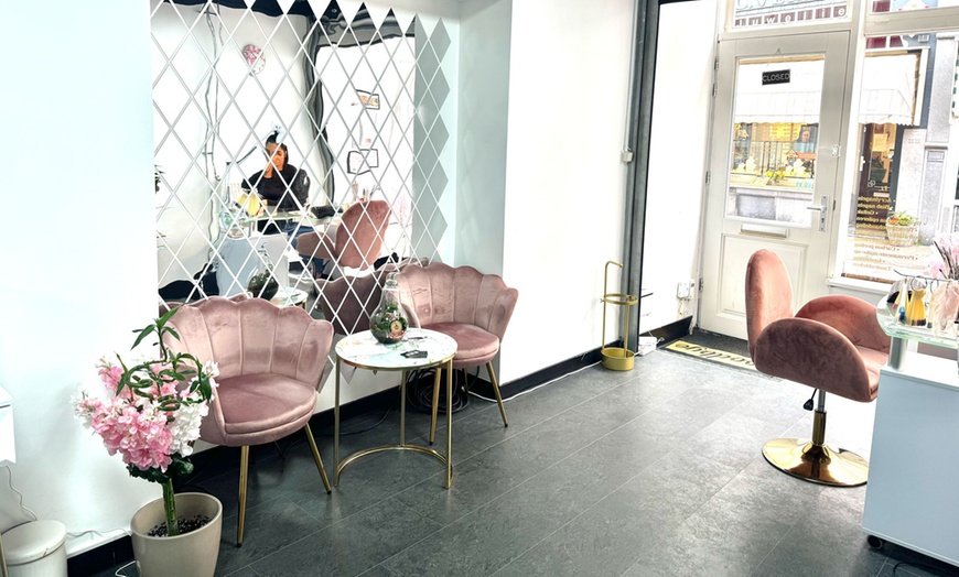 Image 6: Zachte, natuurlijke lipkleur met lipcontour permanente make-up