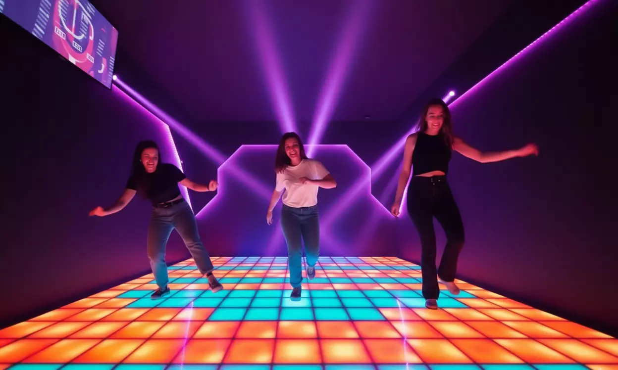 Desafía tus habilidades: 3 o 5 salas de juego inmersivas para 5 o 6 personas con SPARK81 BCN; ahorra hasta 35% - Primary Image