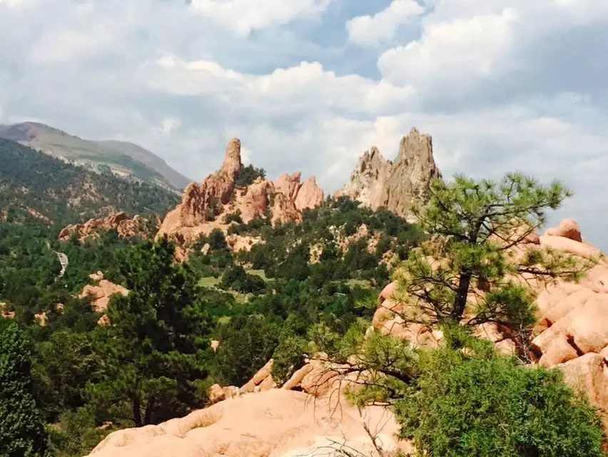 ✈ Colorado Springs Road Trip: 5 Days with Air, Car & Stay from Worldee
