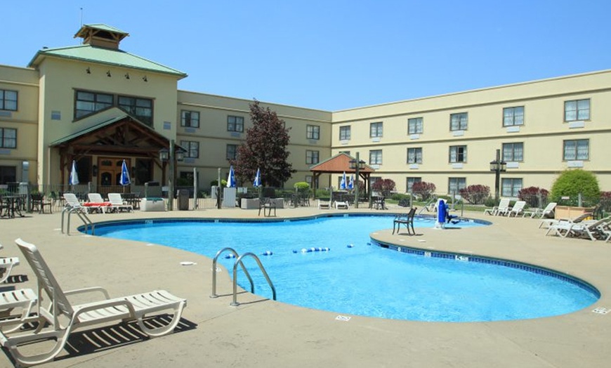 Image 3: Steps from the Coasters: Lodge Stay at Six Flags Darien Lake