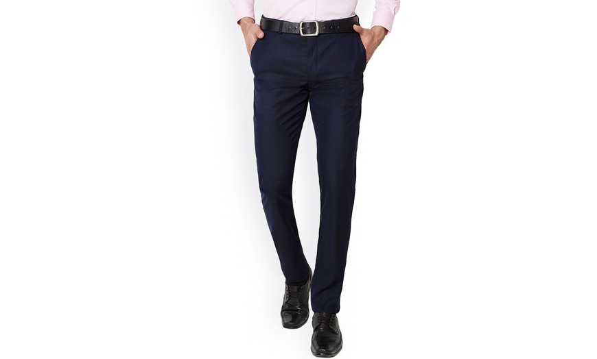 Image 5: 1 o 2 pantaloni eleganti slim fit da uomo