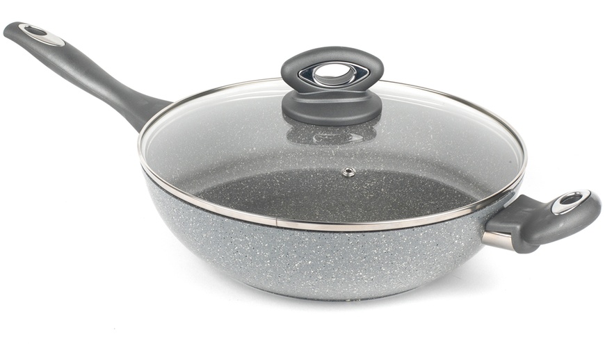 Image 11: Salter Marble Aluminium Wok