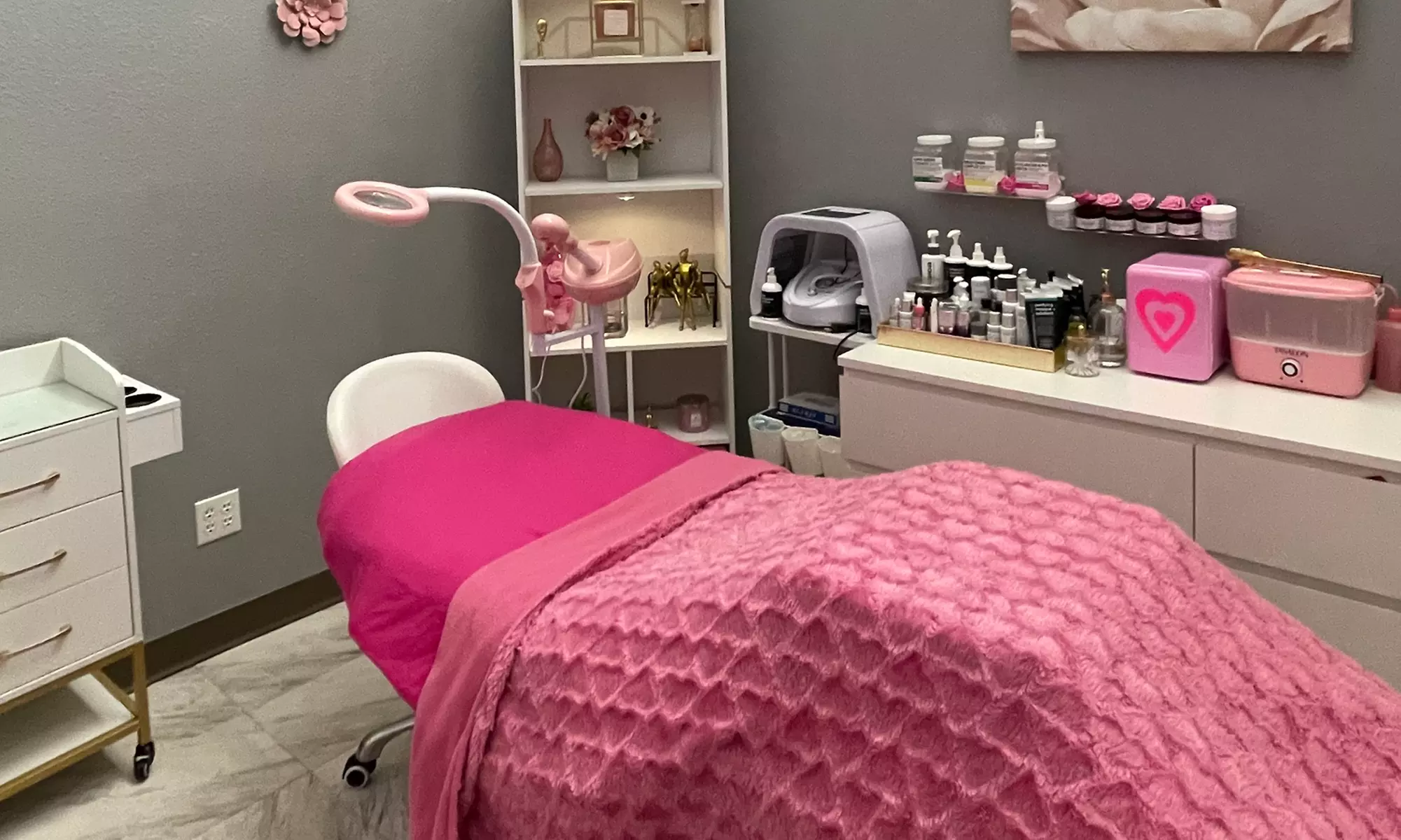 Up to 35% Off on Facial at Pamper Me Pretty Day Spa