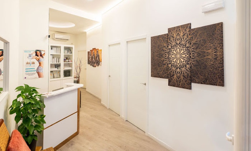 Image 2: 1 o 2 sesiones de reflexología podal